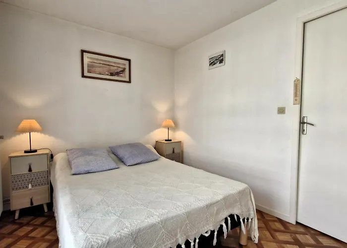 Sur - Les Trois Mousquetaires - De Nauzan * Vaux-sur-Mer